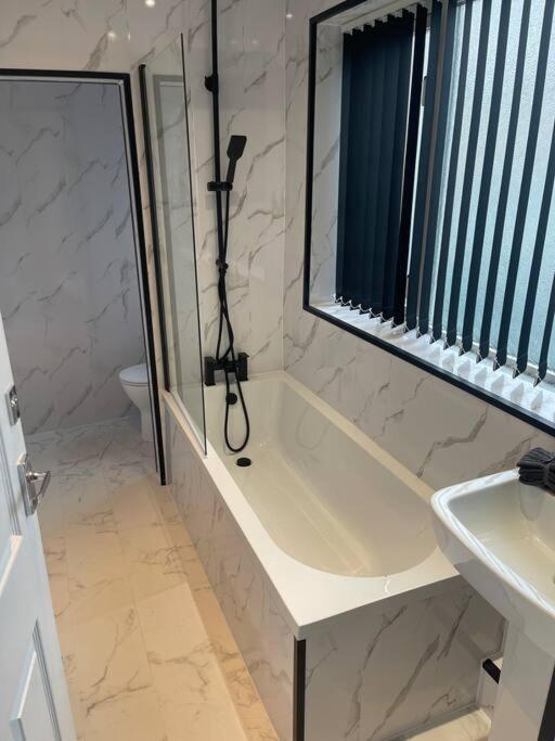 Luxury Accommodation. Wallasey Zewnętrze zdjęcie